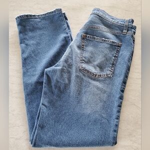 Universal Thread High Rise 90's Straight Jeans Size 8 Short